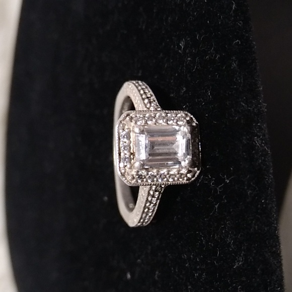 FINAL SALE! Stunning Sterling Silver 925 Cz Ring 💍 Size 7 - Picture 12 of 14